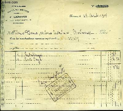 UNE FACTURE DE J.LAPEYRE CYCLES CONSTRUCTION COMMISSION BORDEAUX - DATANT DE 1915 - DESTINEE A MADAME DAMIS.